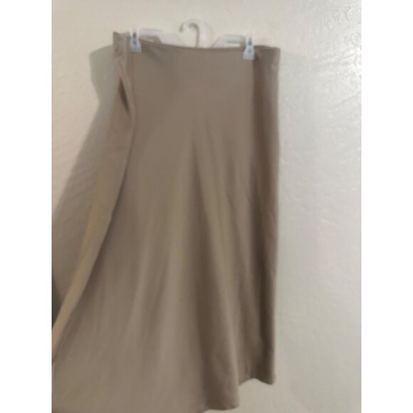Rachel Zoe Los Angeles Plus Size Satin Midi Skirt - Picture 4 of 7